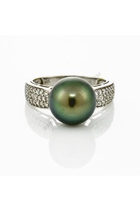 11mm Tahitian Pearl Diamond Ring